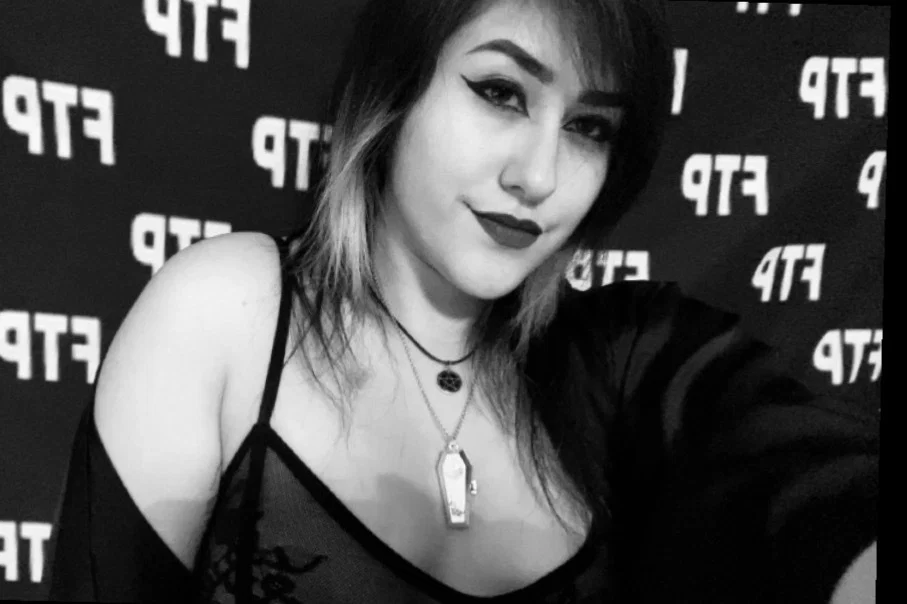 Mistress Liz's avatar
