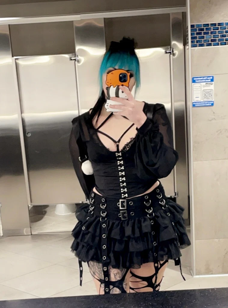 👻Just Some Weirdo👻's avatar