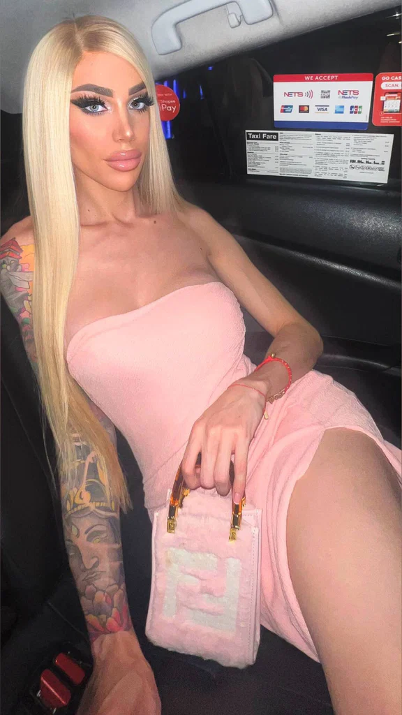 Mistress Barbie Spanish 😈 2025