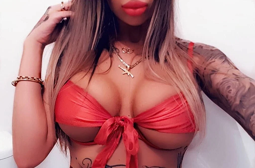 Hayley_lou
