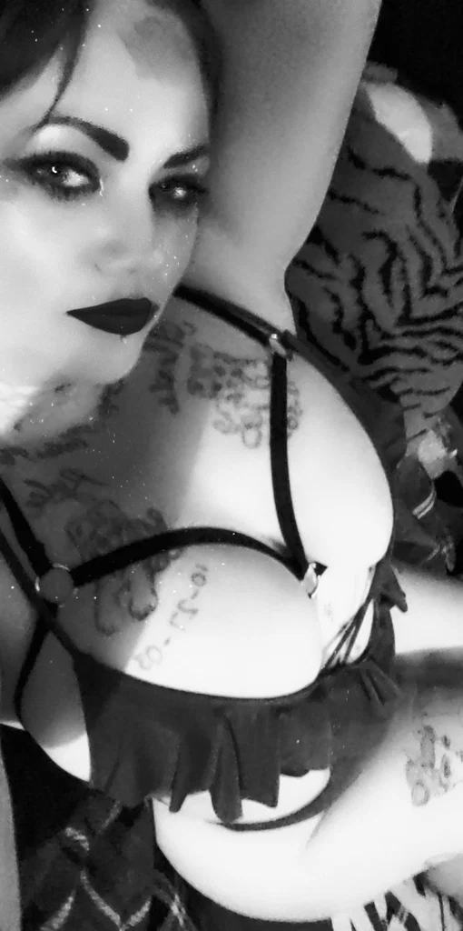 MissKittyKarma's avatar