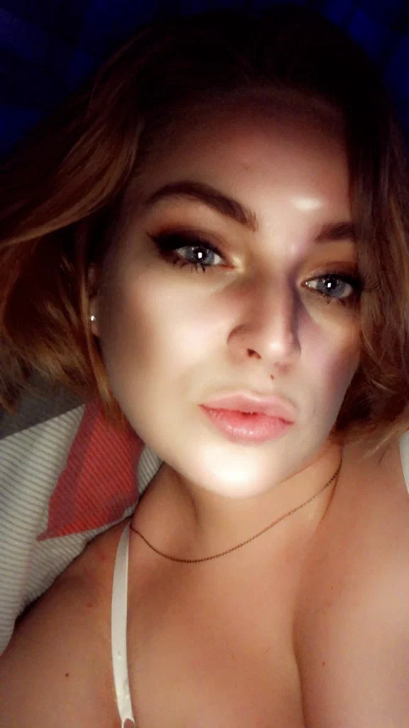Skye Moore's avatar