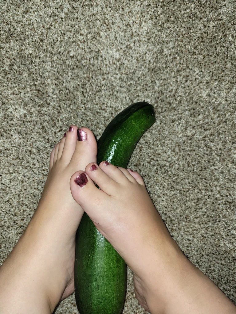 FoodieFeetGasm