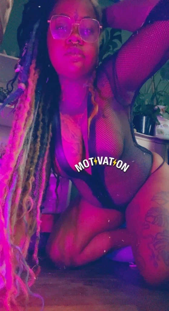 𝙼𝚒𝚜𝚜 𝙳𝚒𝚟𝚒𝚗𝚎 𝚝𝚘 𝚢𝚘𝚞✨