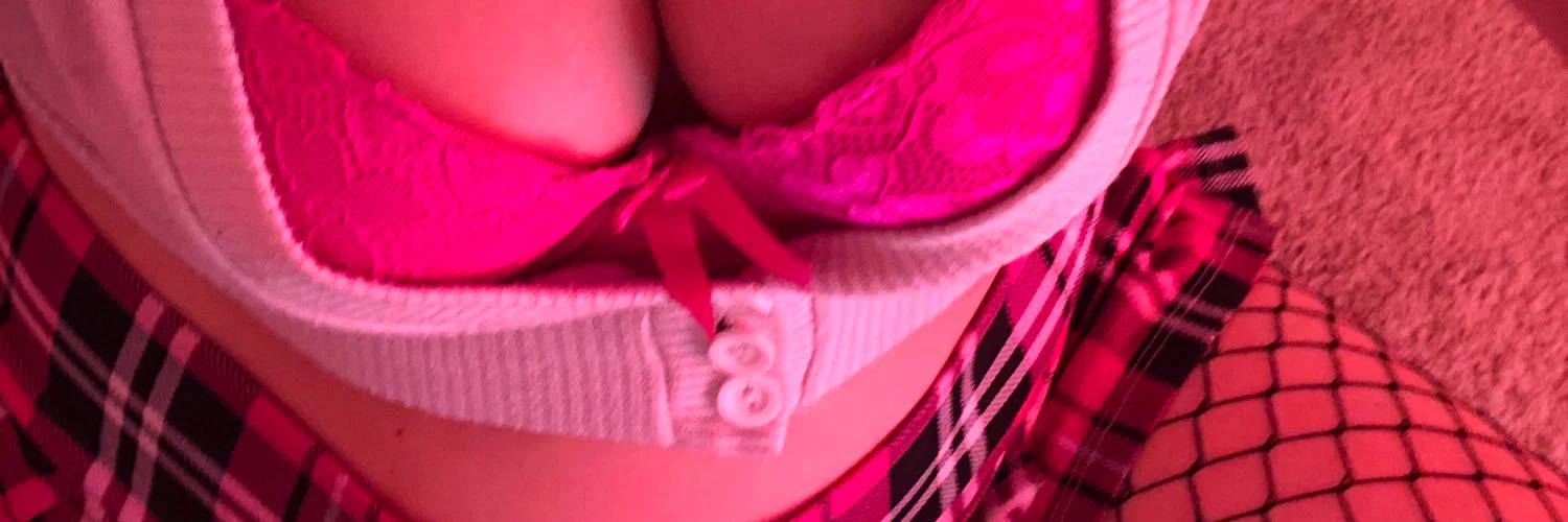 Gigi Apples profile banner