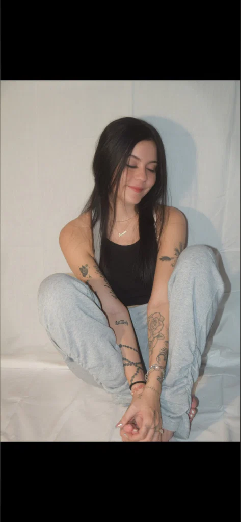 Del 🖤's avatar