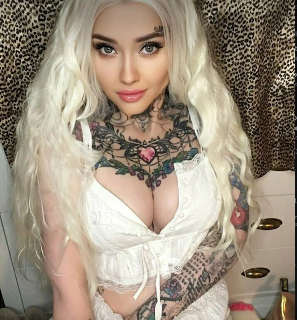TeeleLovesFree