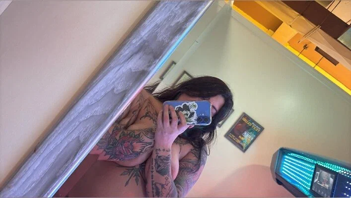 Gina Marie🖤 profile banner