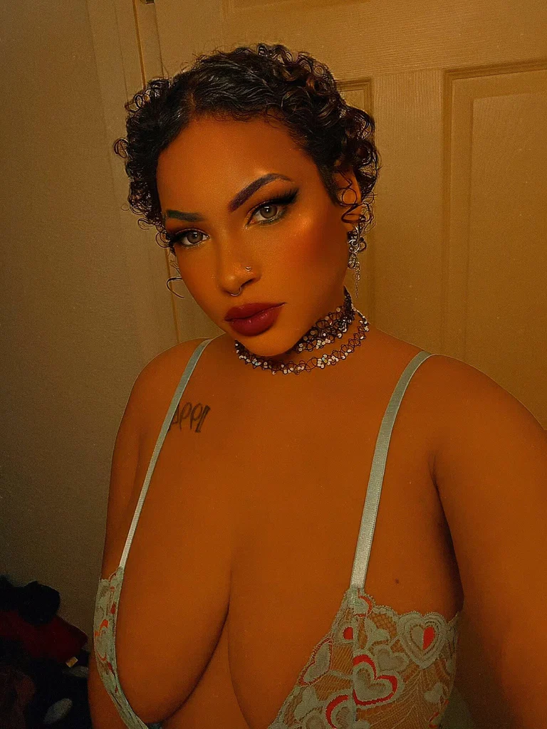 LIIZZ ANN's avatar
