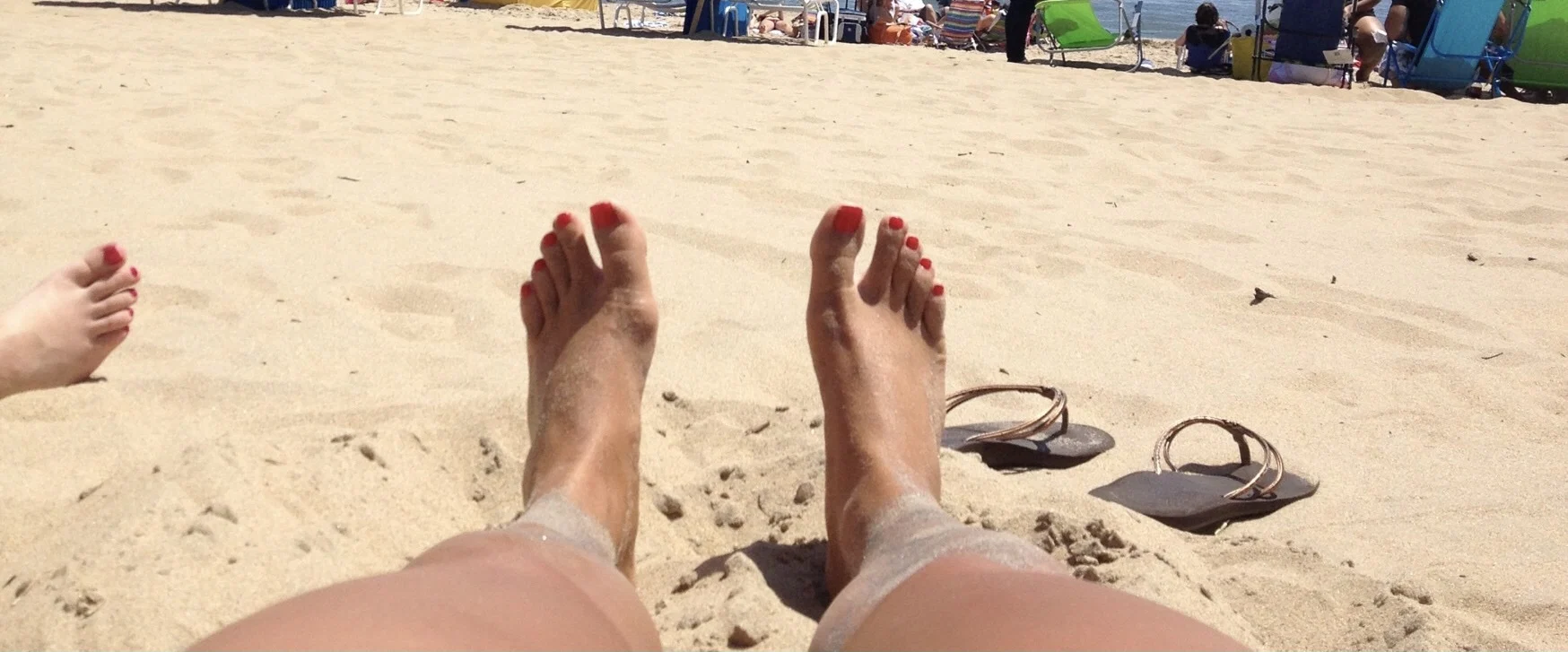 OMG Look At Those Feet ❤️ profile banner