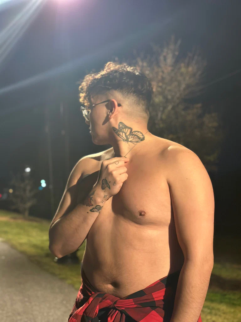 Baddy 🤪's avatar
