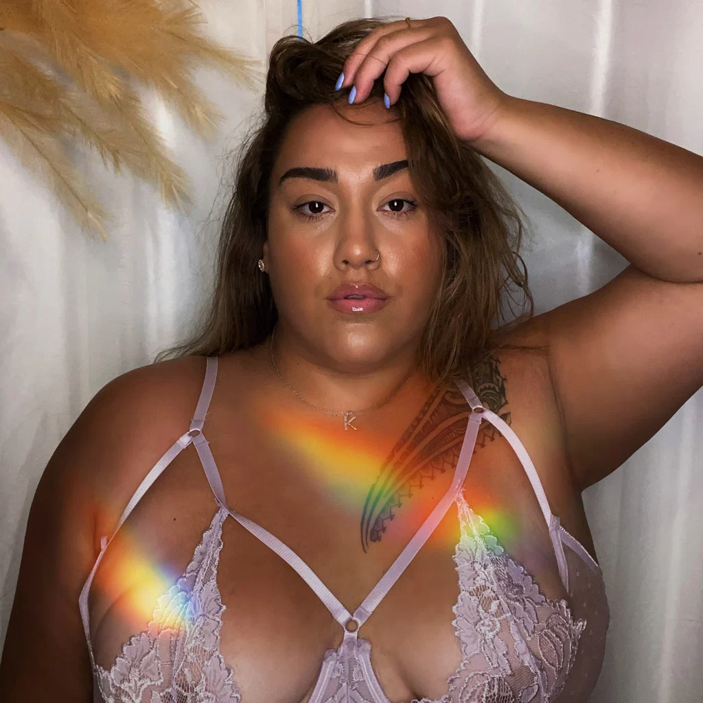 🌺 KurvyKay 🌺's avatar