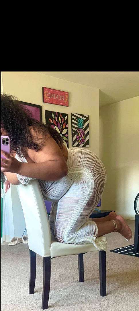 Violet profile banner