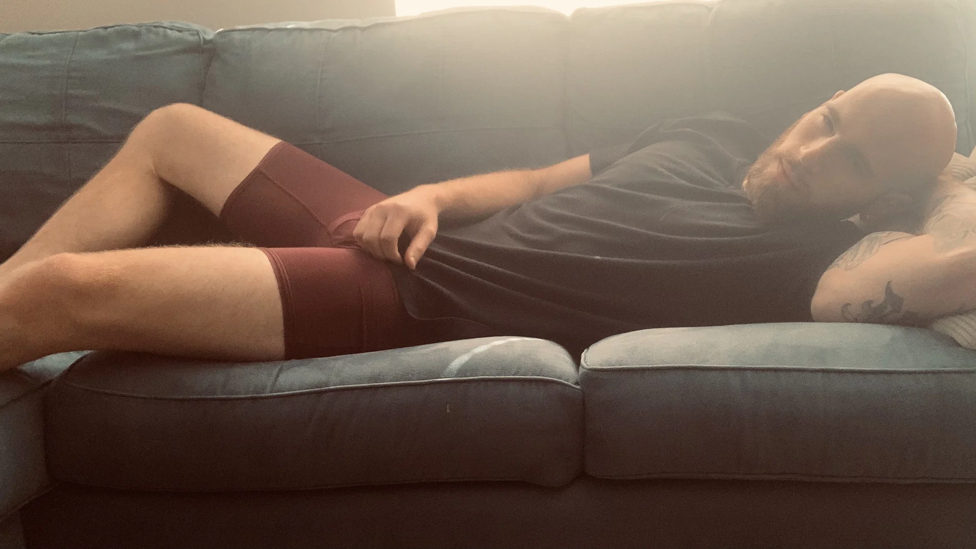 Henny profile banner