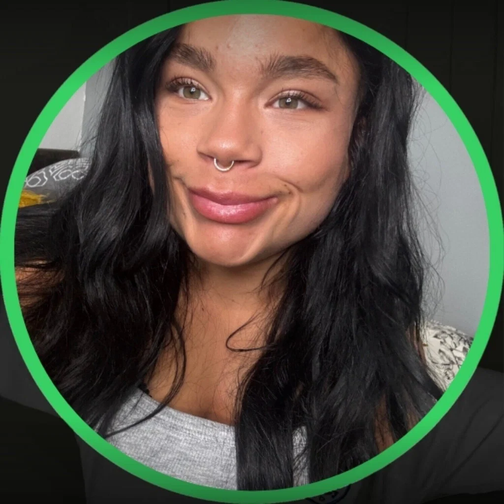 Shan 🫶🏽 4'7"