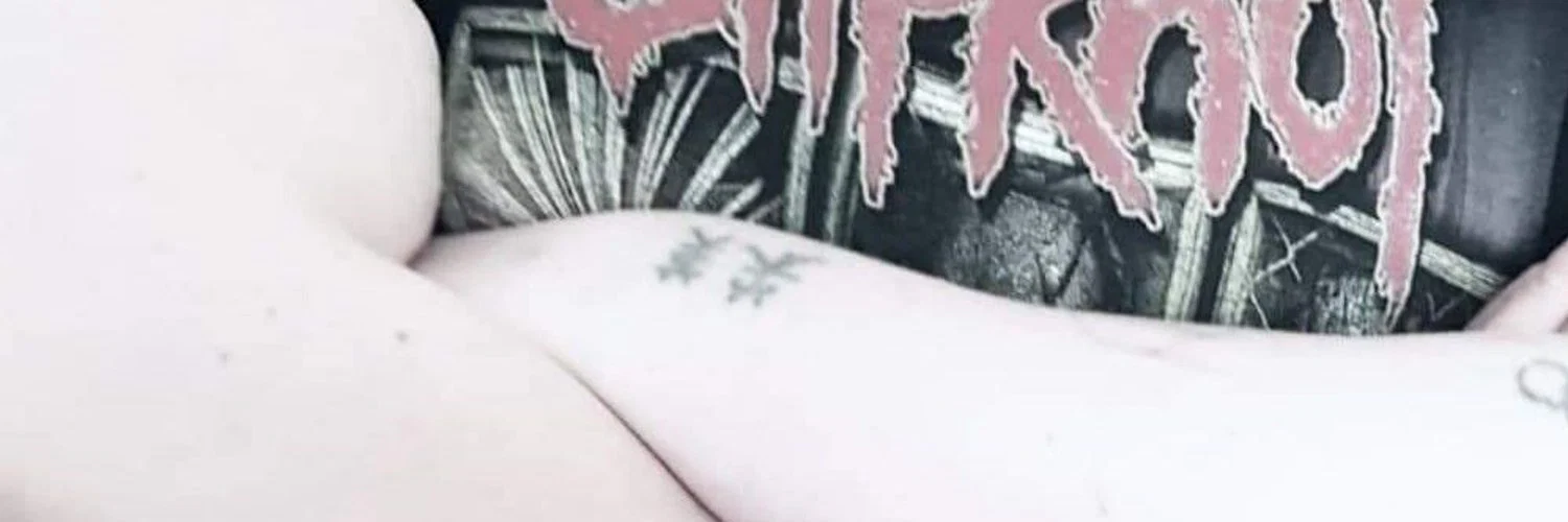 G*thT0y profile banner
