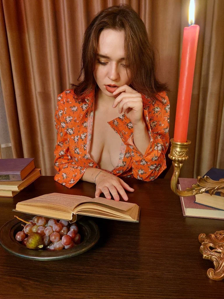 Ashley Harper's avatar