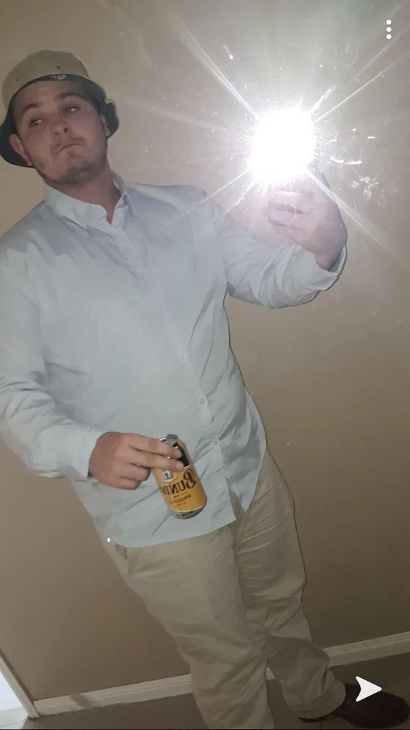 Dominic bell's avatar