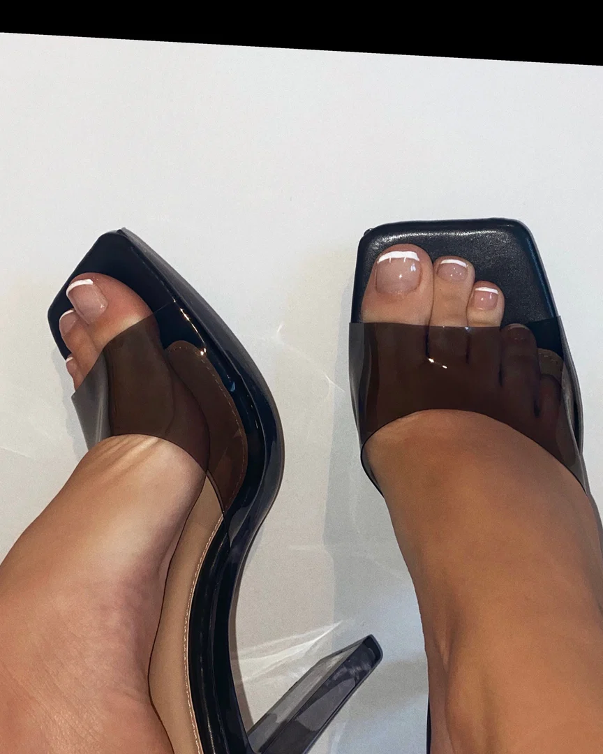 Pretty princess feet π profile banner