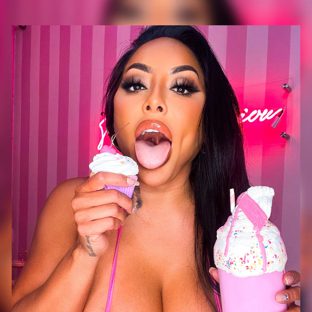 Kiara Mia