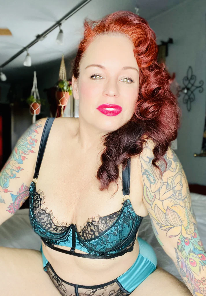 Juicy Goddess Galore's avatar