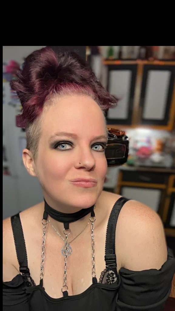 Raven Skye's avatar