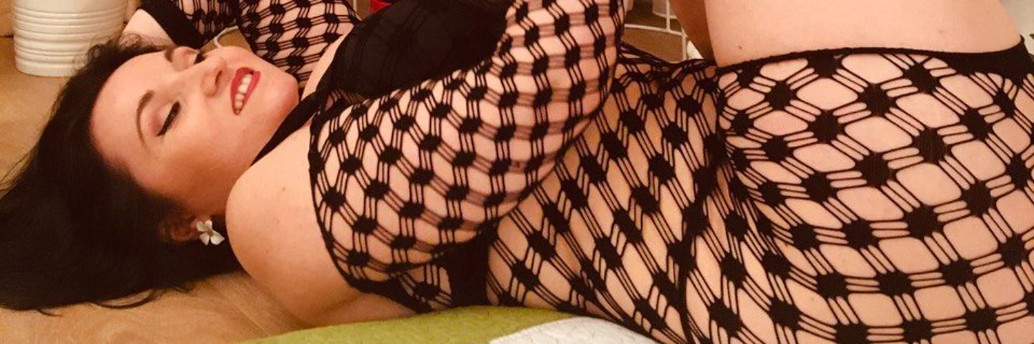 Elise Bliss profile banner