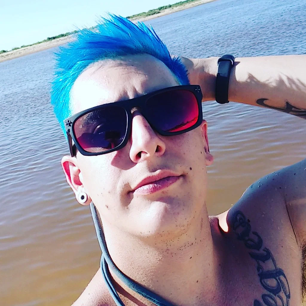 Ivan Chiari's avatar