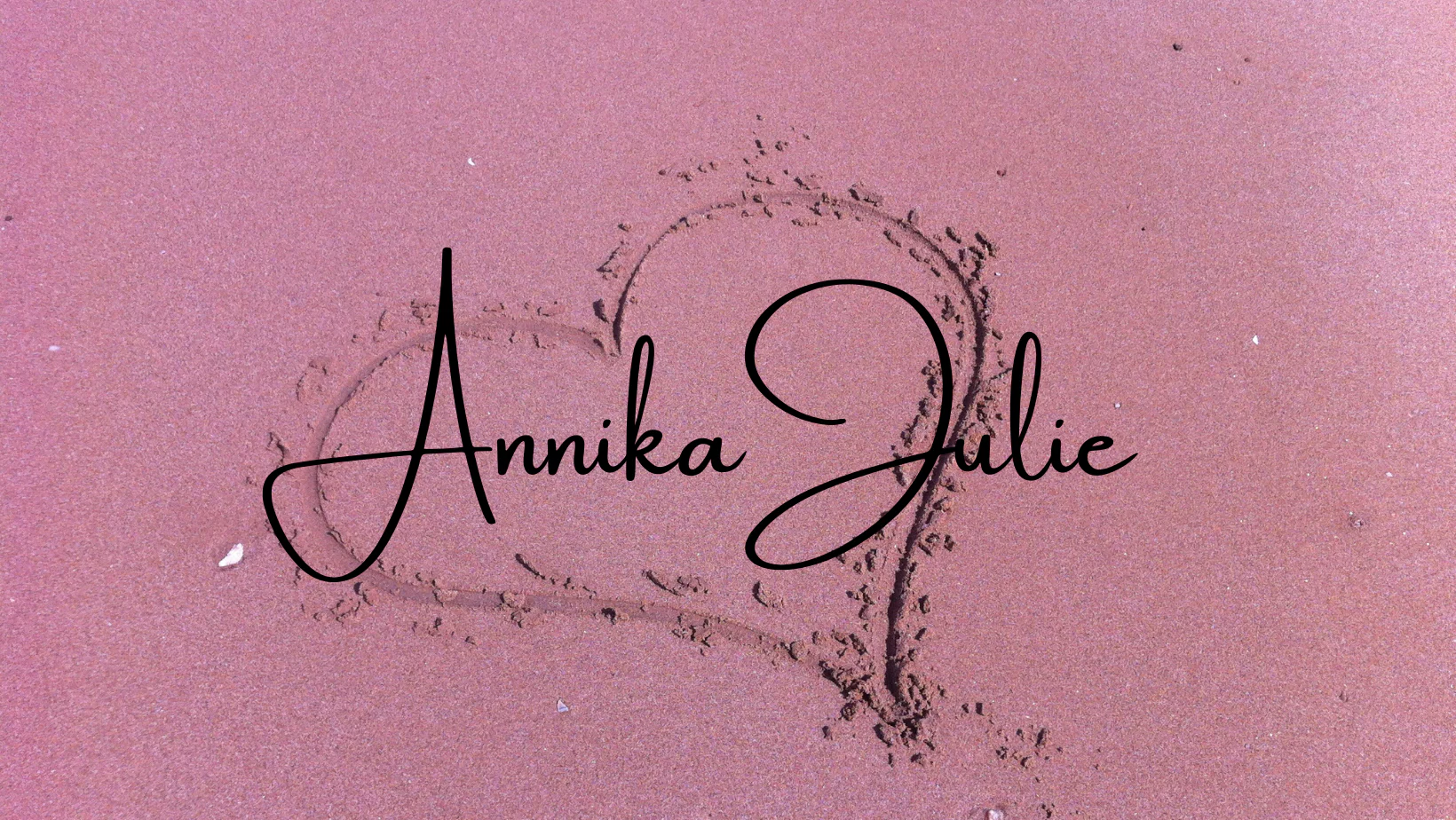 AnnikaJulie profile banner