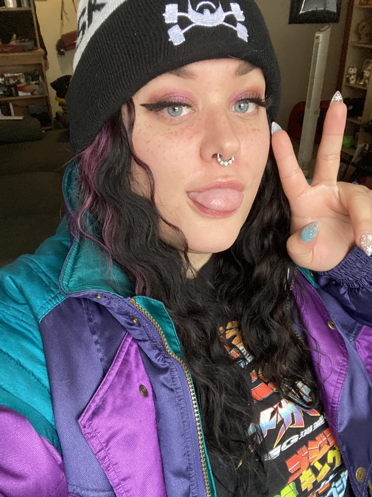 Vee's avatar