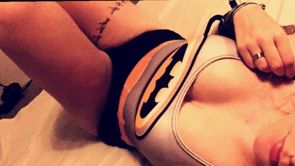 Victoria Carina profile banner