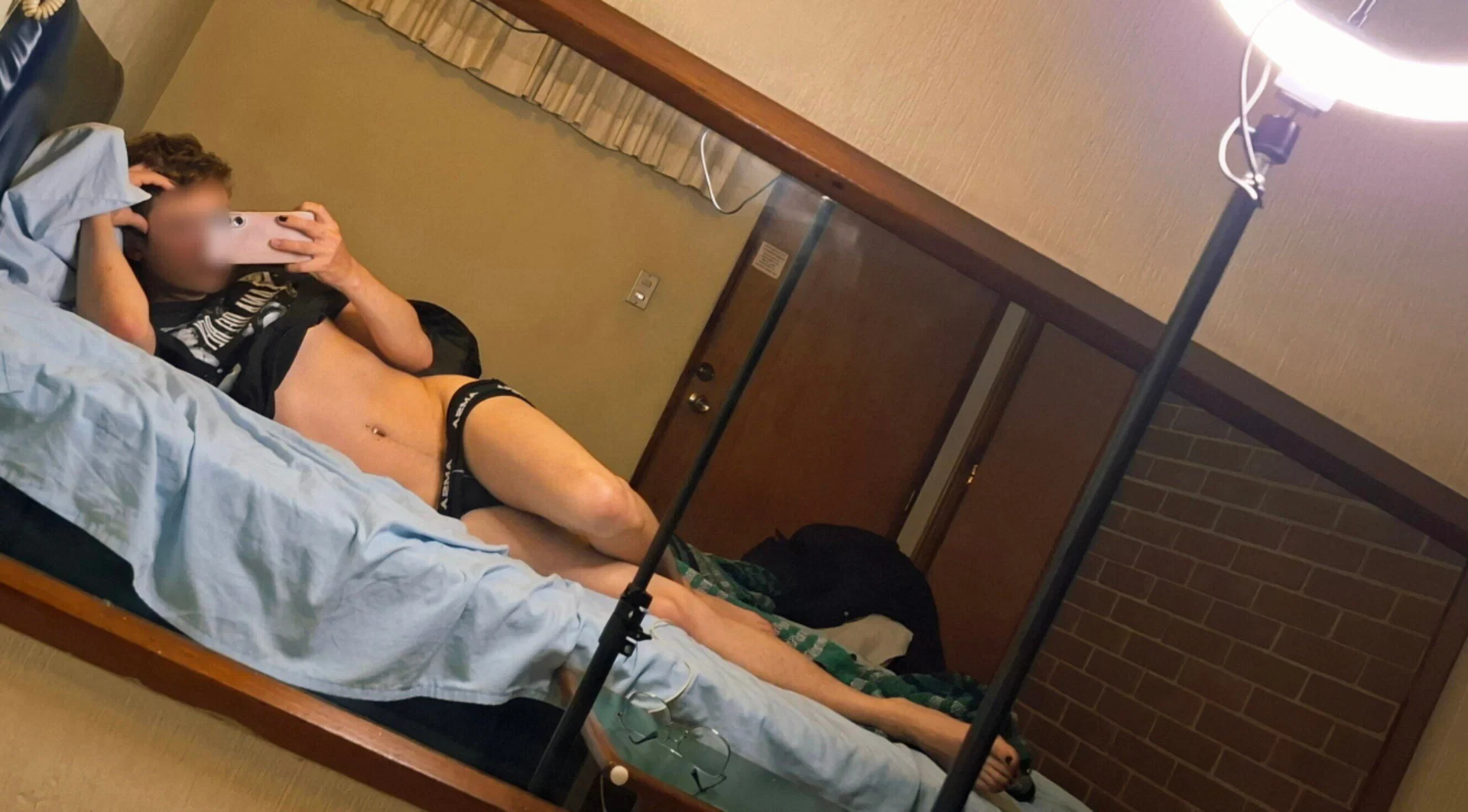 Chavito Twink 🧁 profile banner