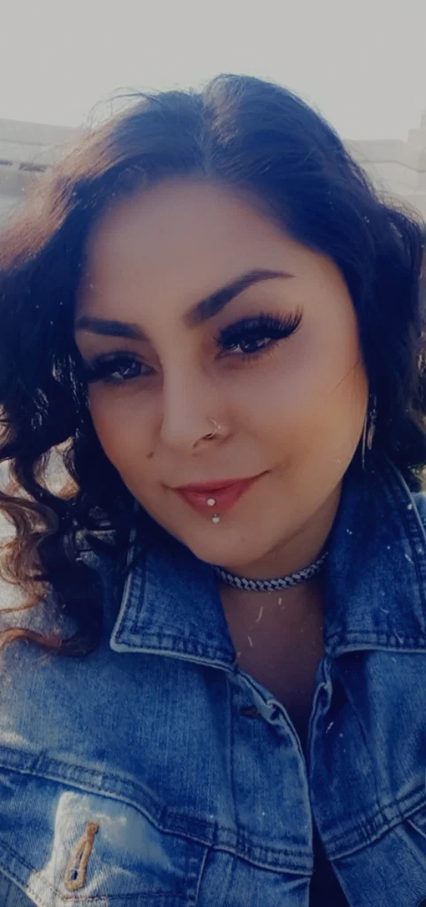 Moni M's avatar