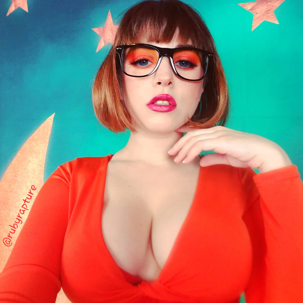 Ruby Rapture Burlesque's avatar