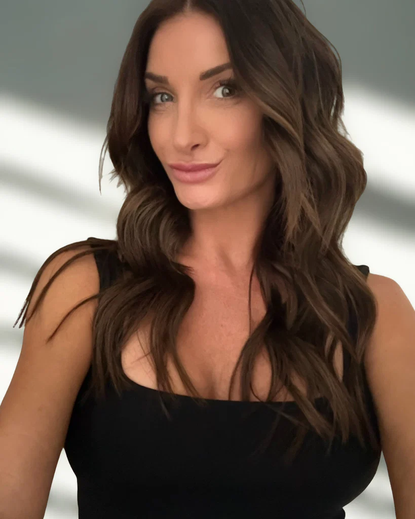 Silvia Saige's avatar
