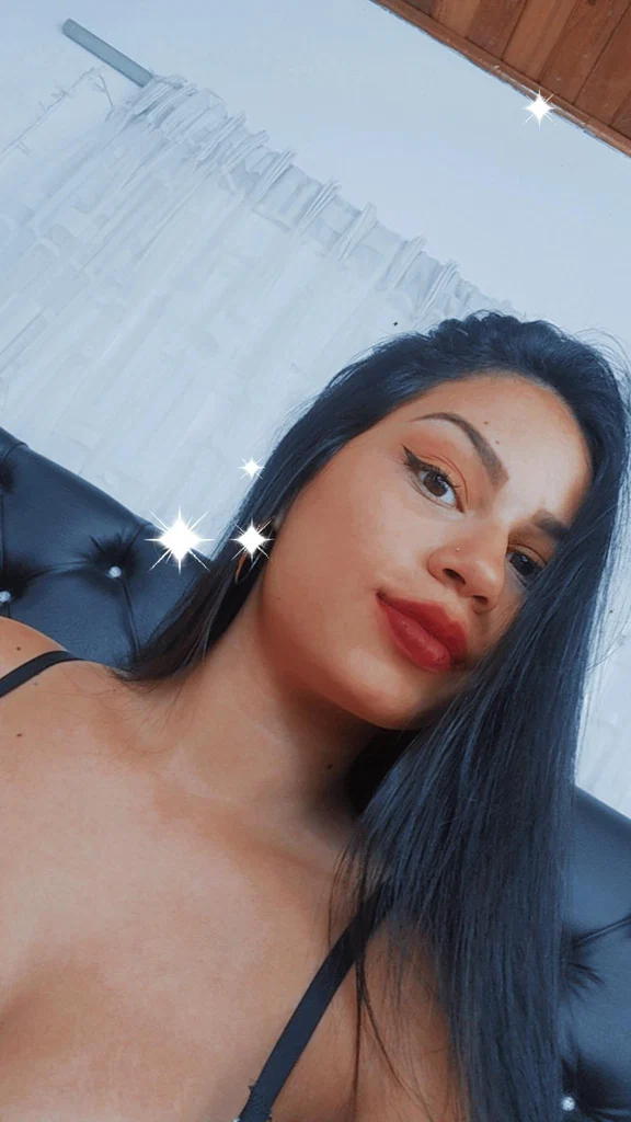 Camila D's avatar