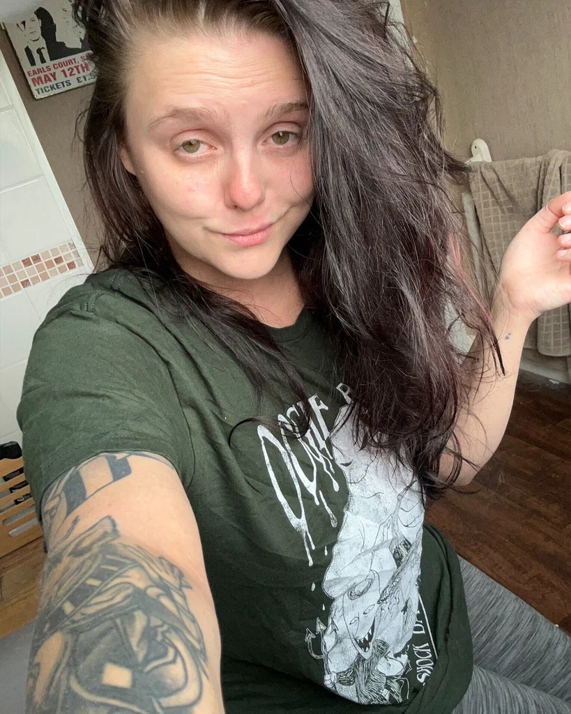 NikkiGlamKatt's avatar