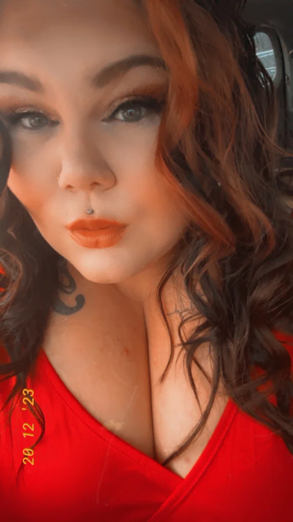 Chrissy marie's avatar