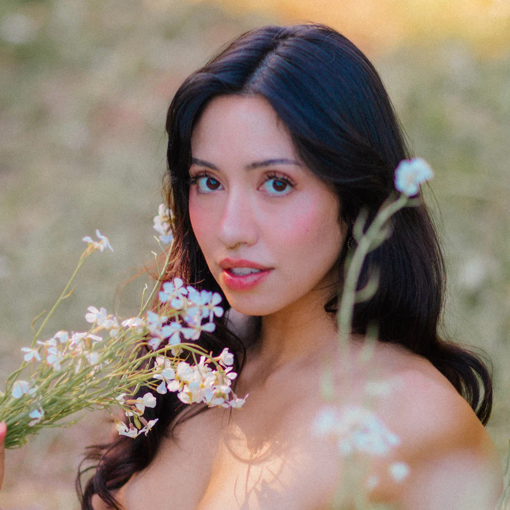 robin mae's avatar