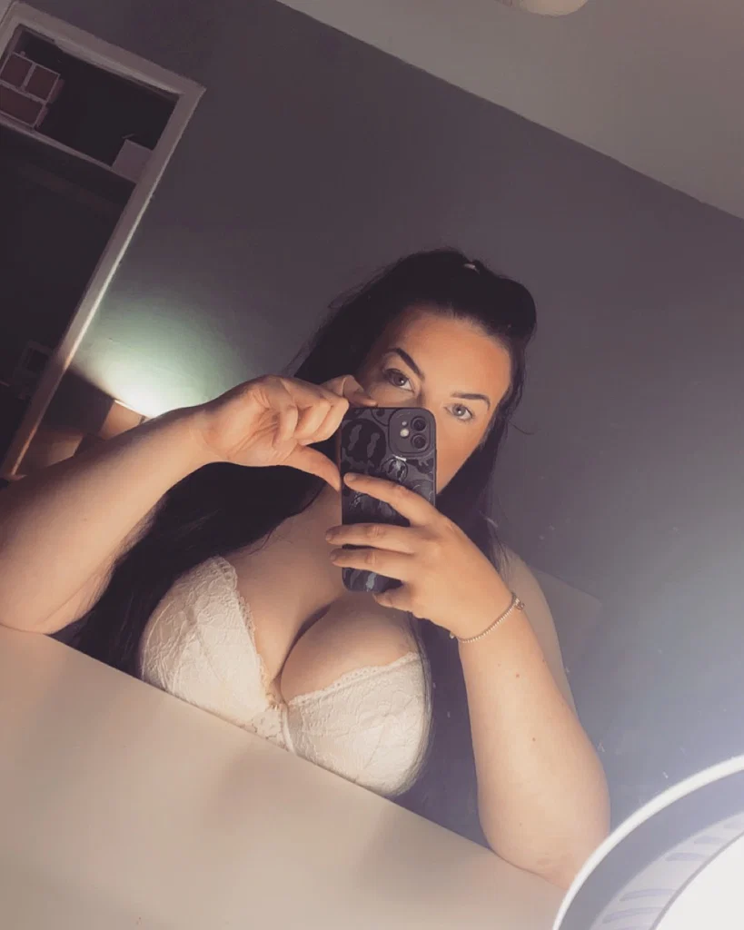 Ivy_may's avatar