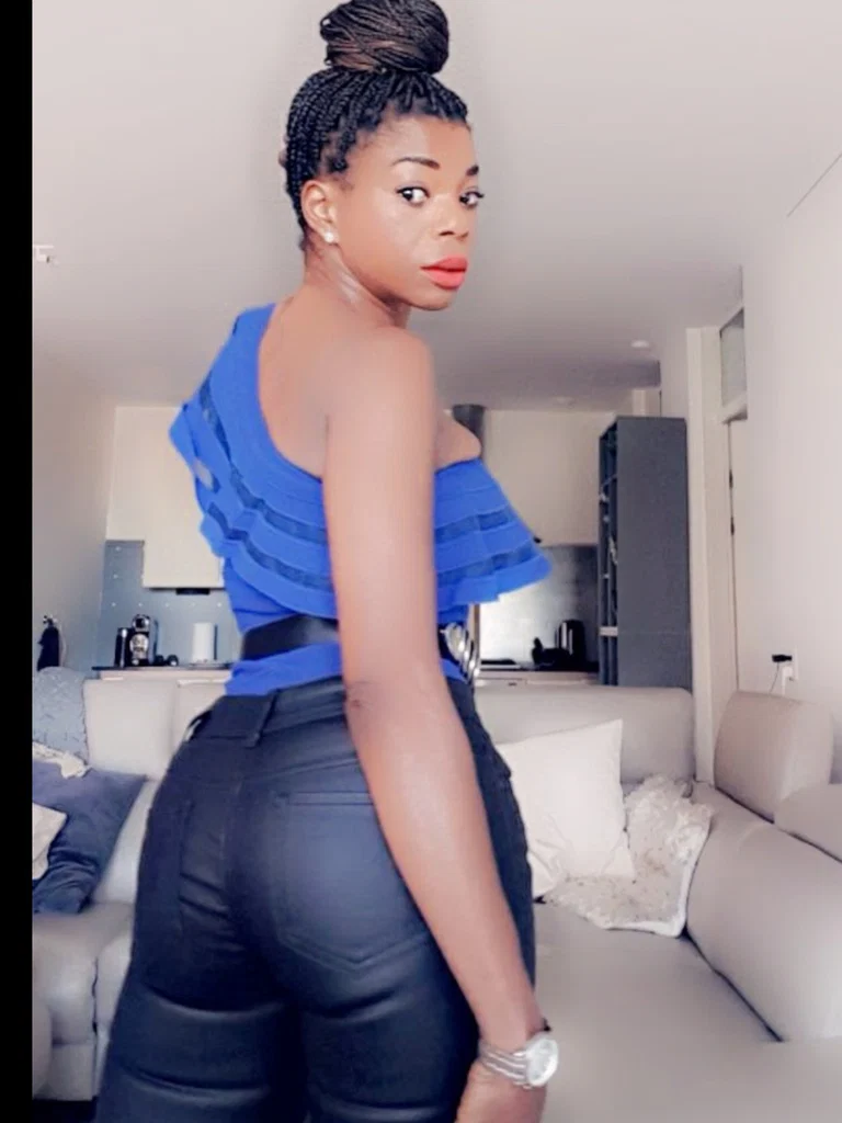 Thee Plus Decolleté's avatar