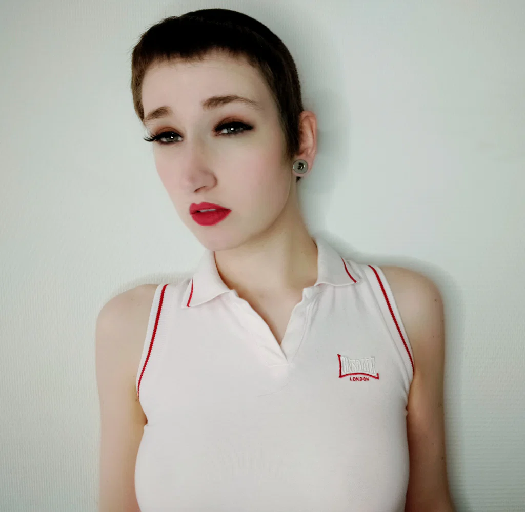 Lynn-Tonic's avatar