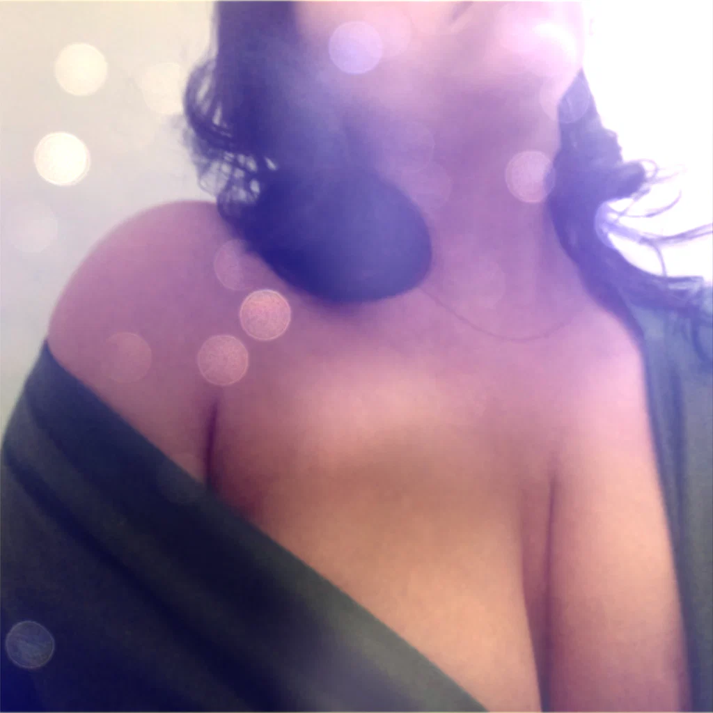 Angel Demi's avatar