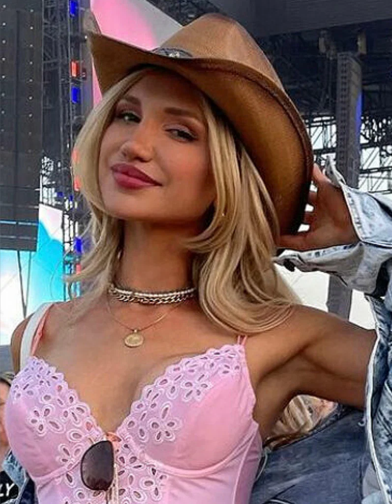 Gabby OFTV! 🍓's avatar