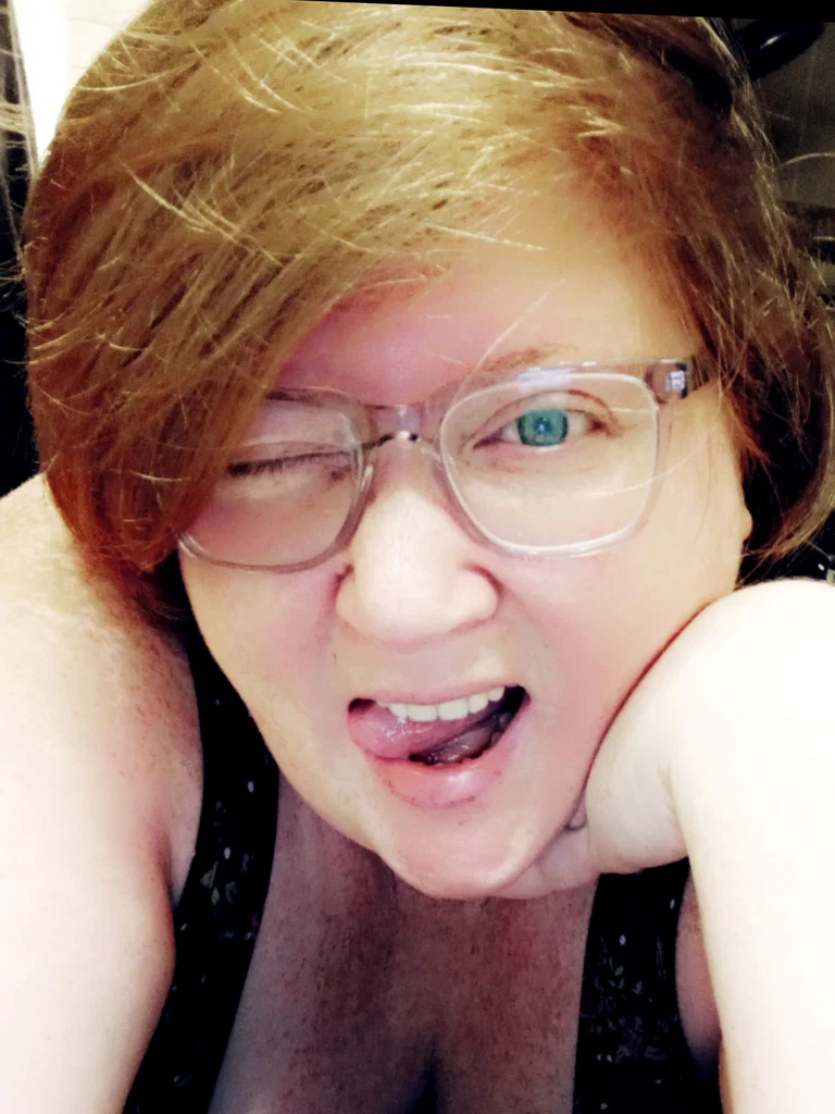Mistress MooMoo's avatar