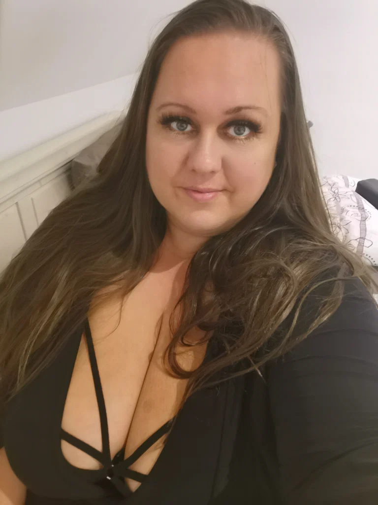 BeverlyBoobs-105L's avatar