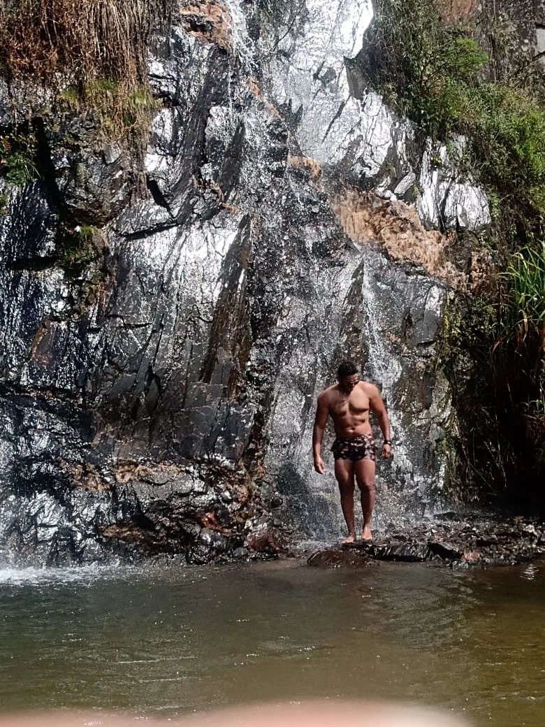Leonn Ferreira profile banner