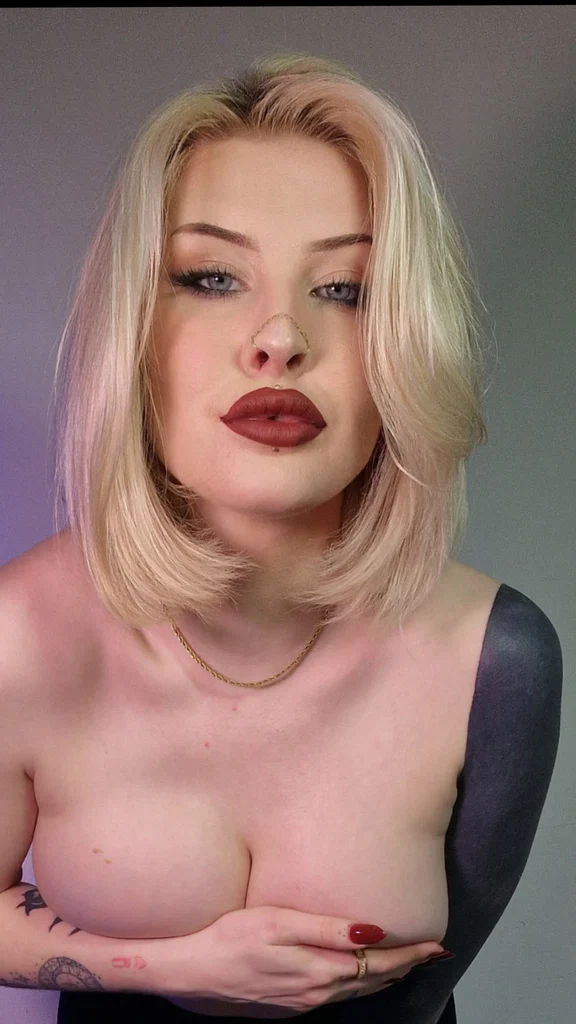onlymistressred's avatar