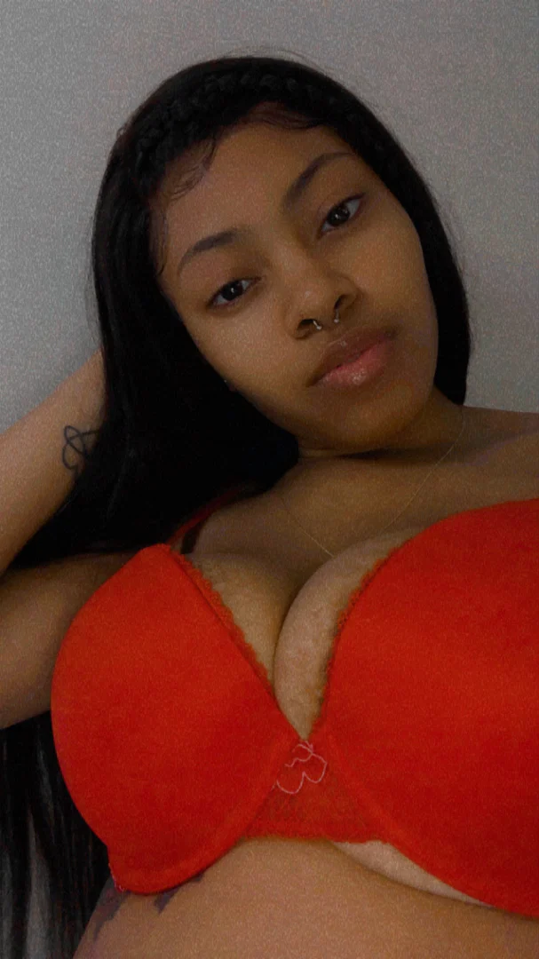 PrettyLightSkinn profile banner