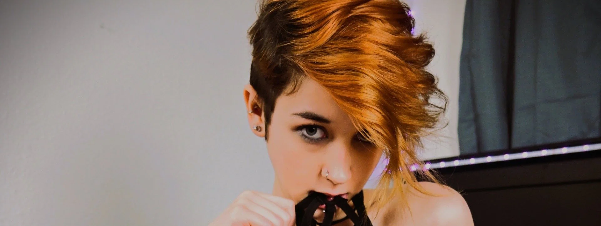 Kat Knife profile banner
